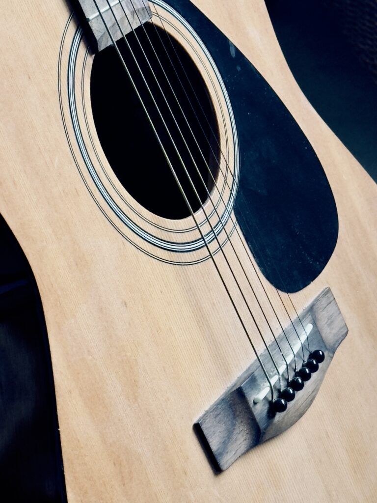 A study shows guitars and other instruments improve memory